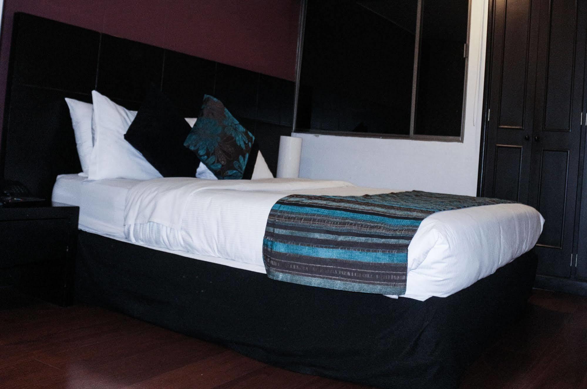 Confort 80 Zona Rosa